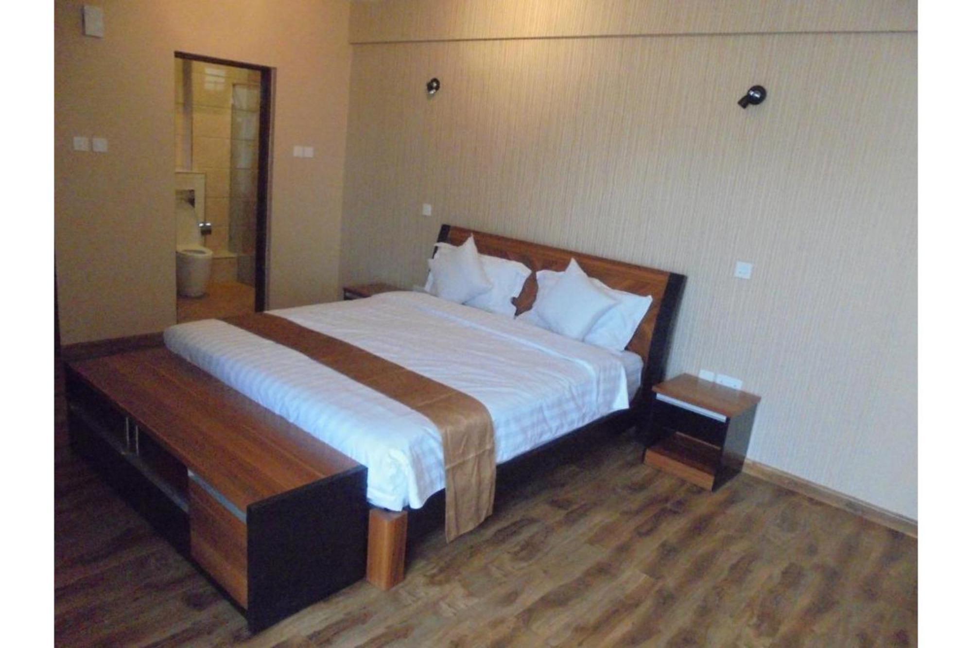 We Hotel & Suites Nairobi Exterior foto